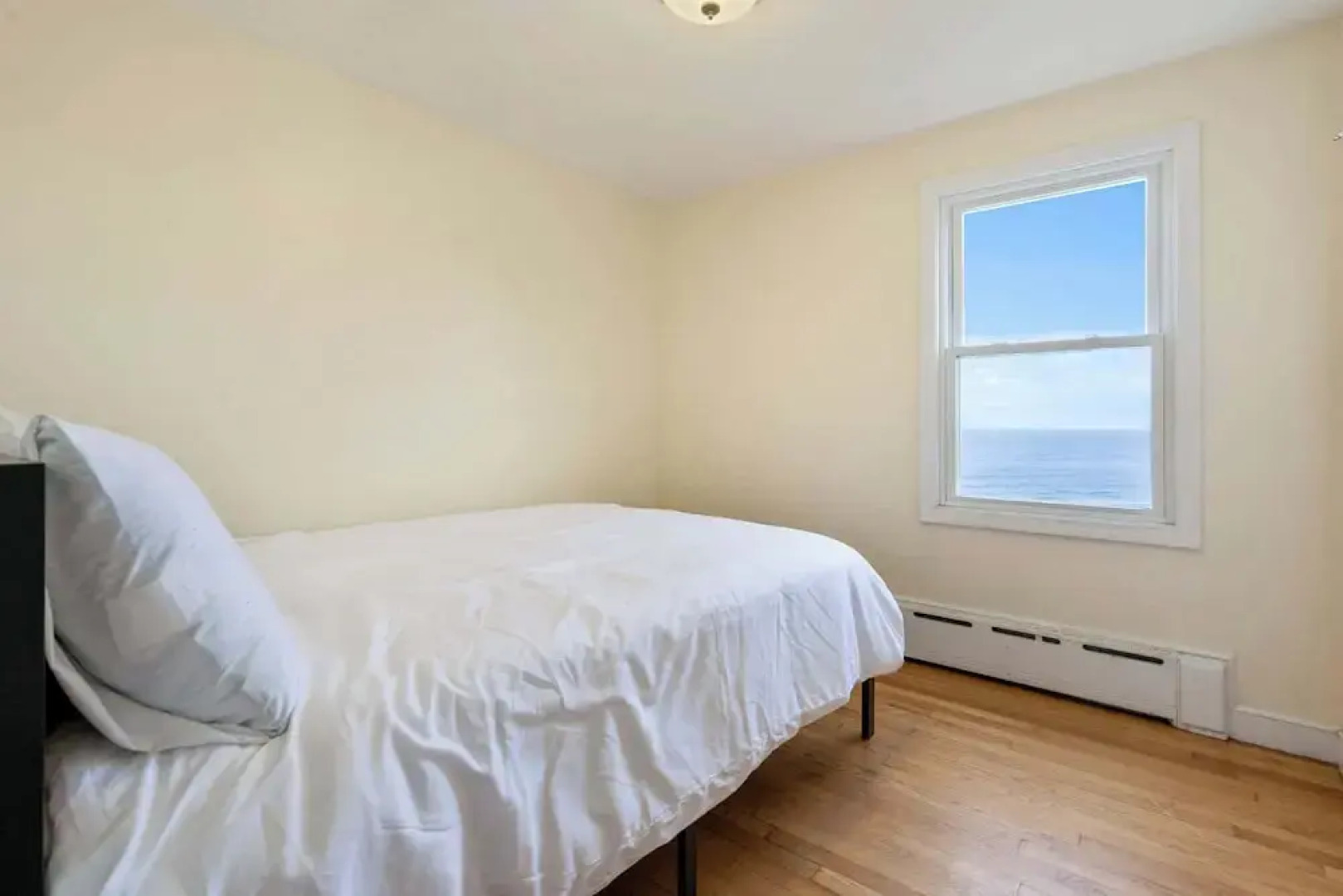 Oceanfront Ping Pong 1 Min Walk to Beach Pets Welcome