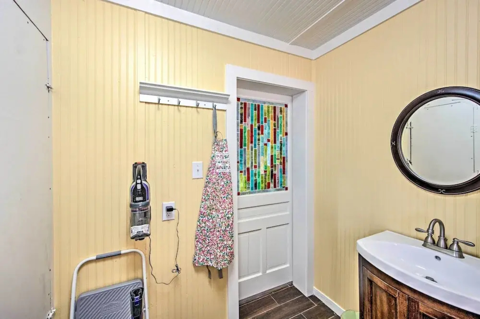 Renovated 'carnegie Cottage' - Walk to Dtwn!