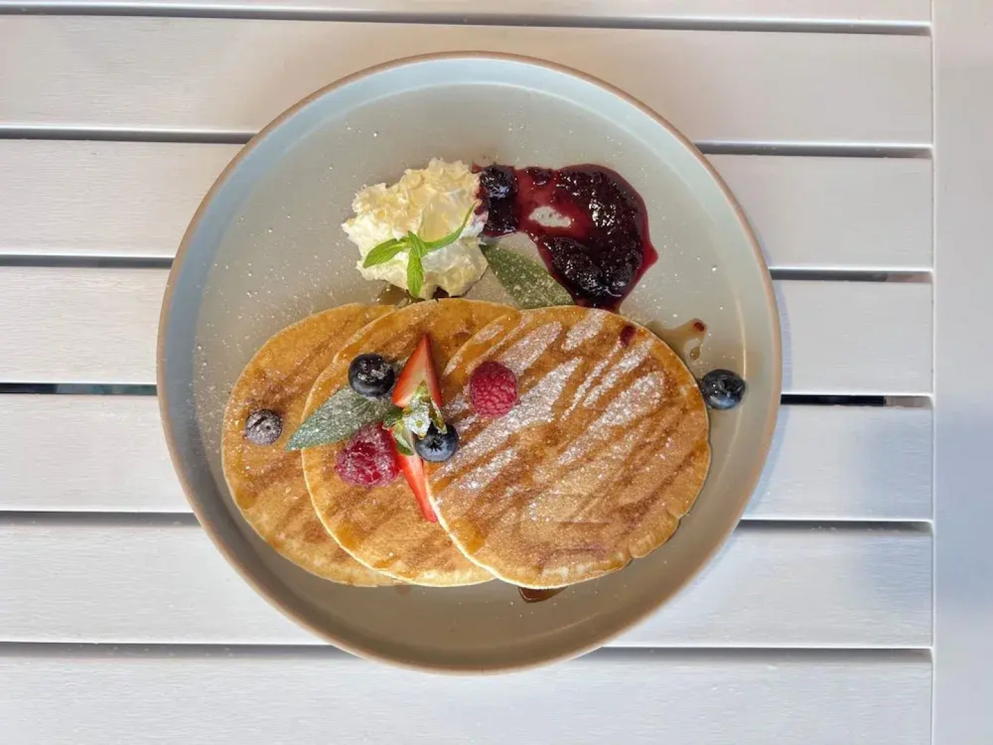 The Happy Pelican Harrington Hotel