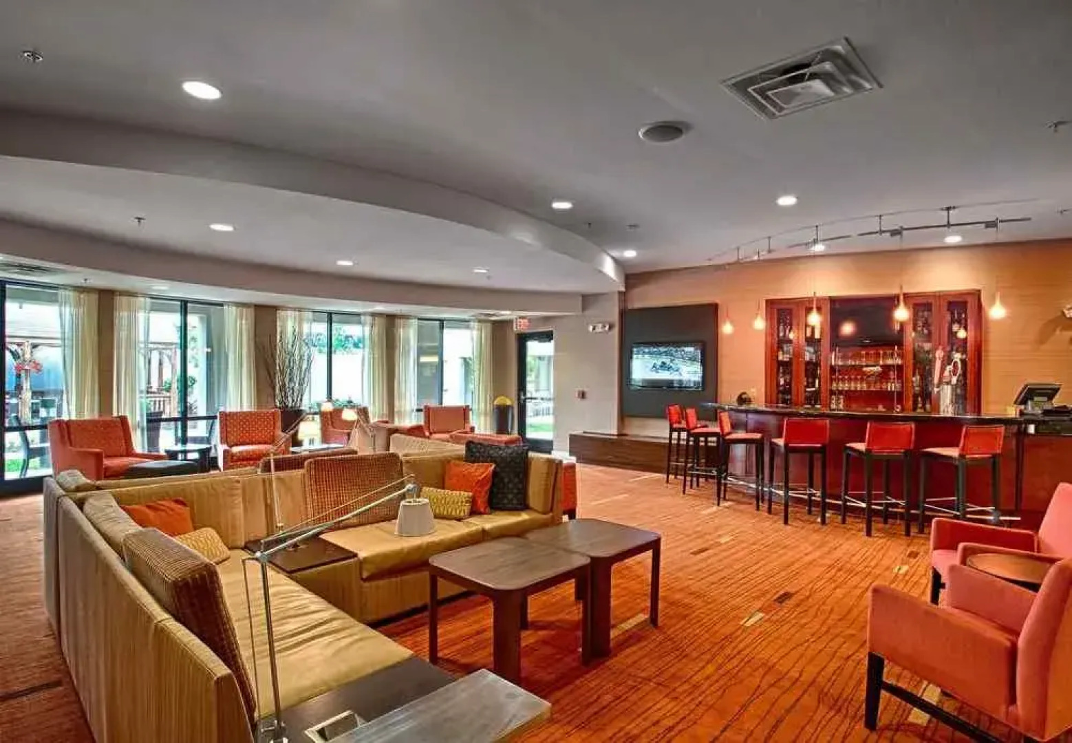 Courtyard Wall at Monmouth Shores Corporate Park