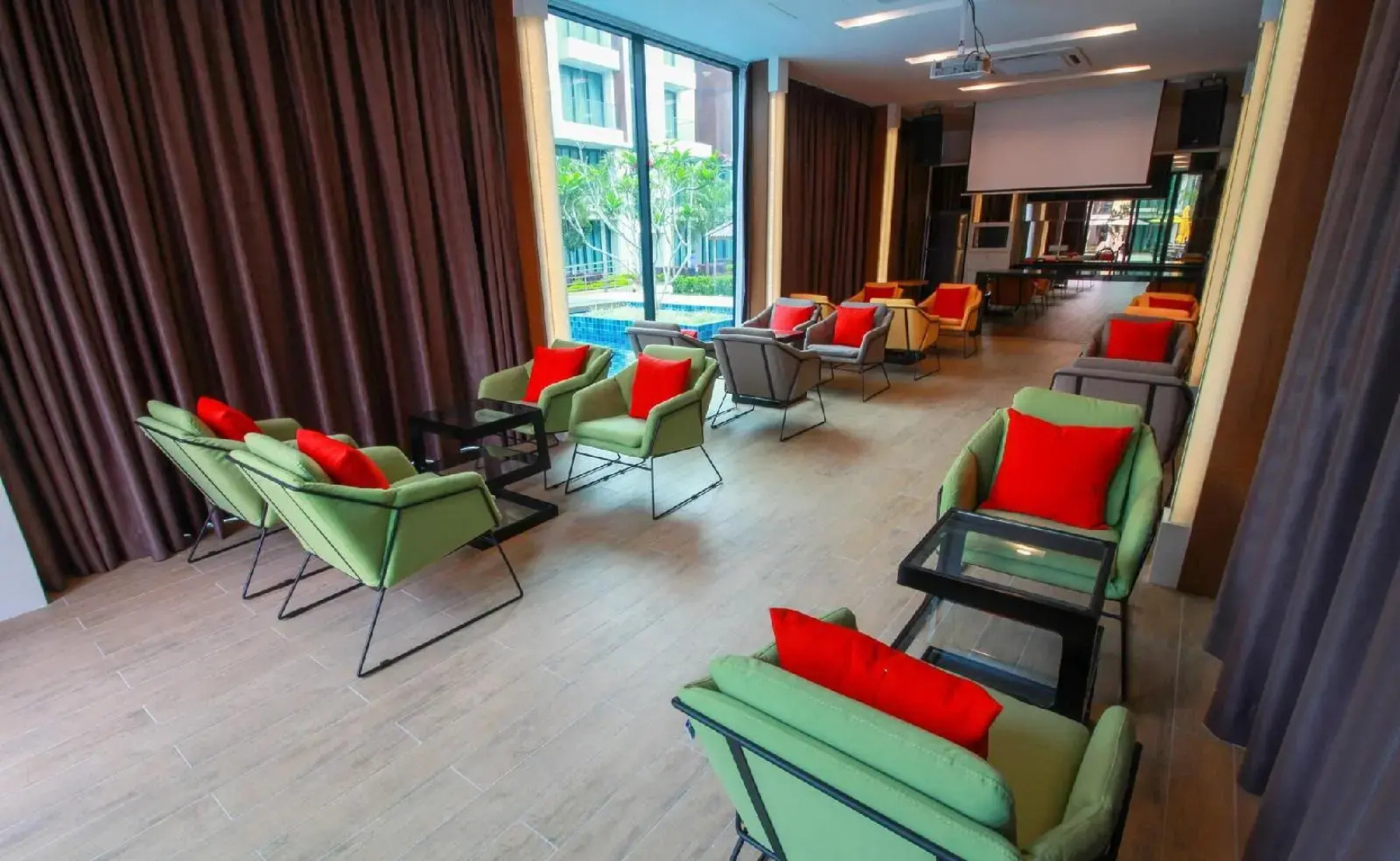 Tropical Villa Service Suite