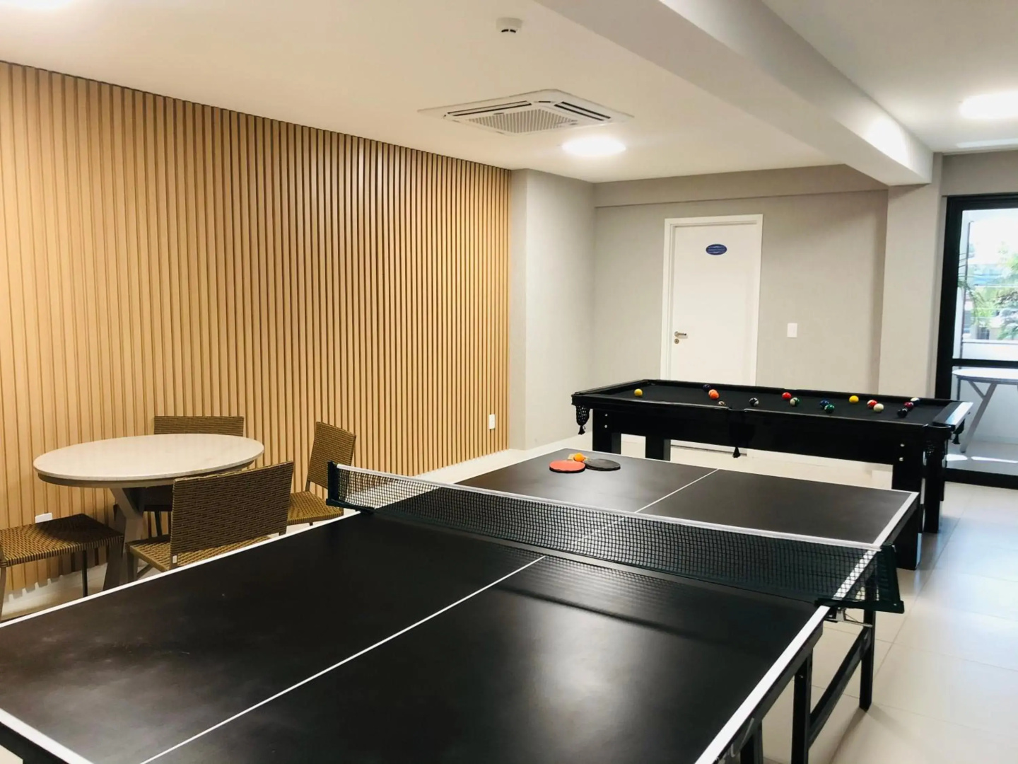 Apartamento em Guarajuba, BAHIA 1 Tudo Novinho e Finamente Decorado