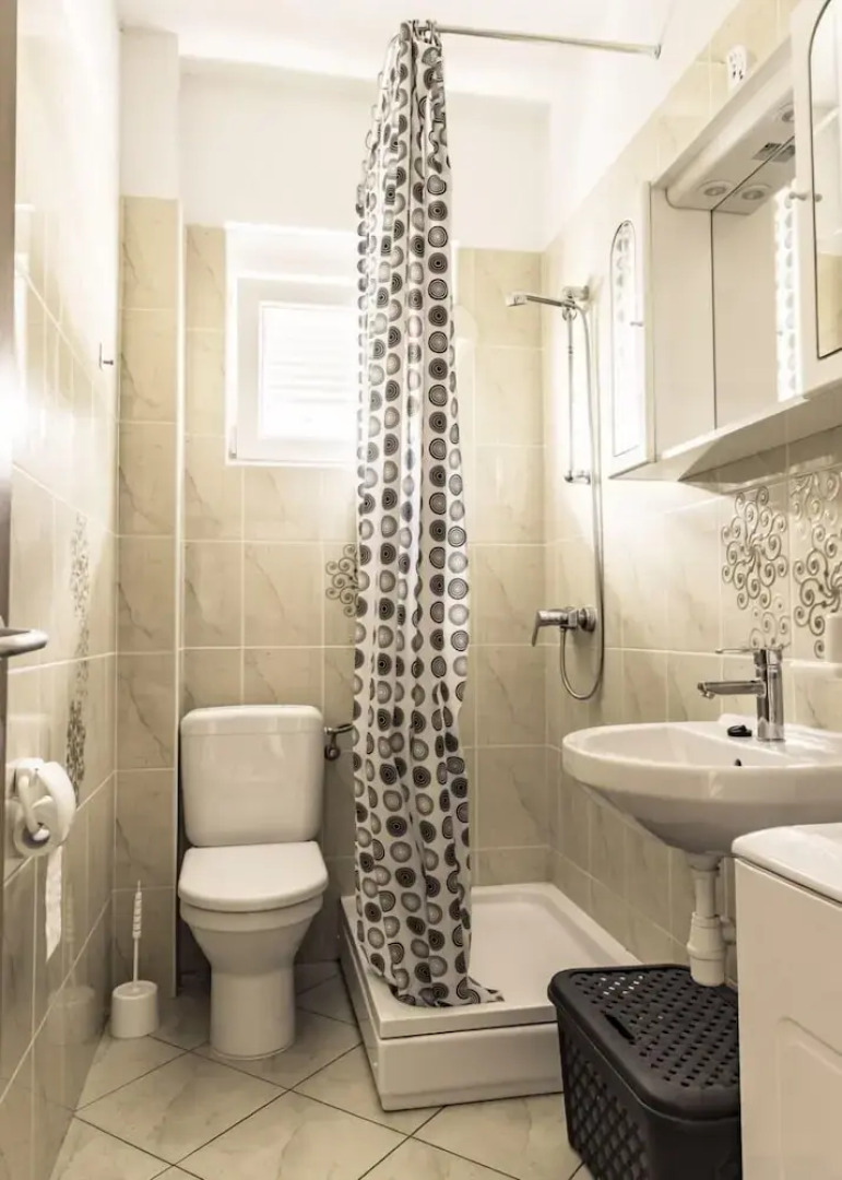 Domagoj - on the Beach - A3 Bijeli