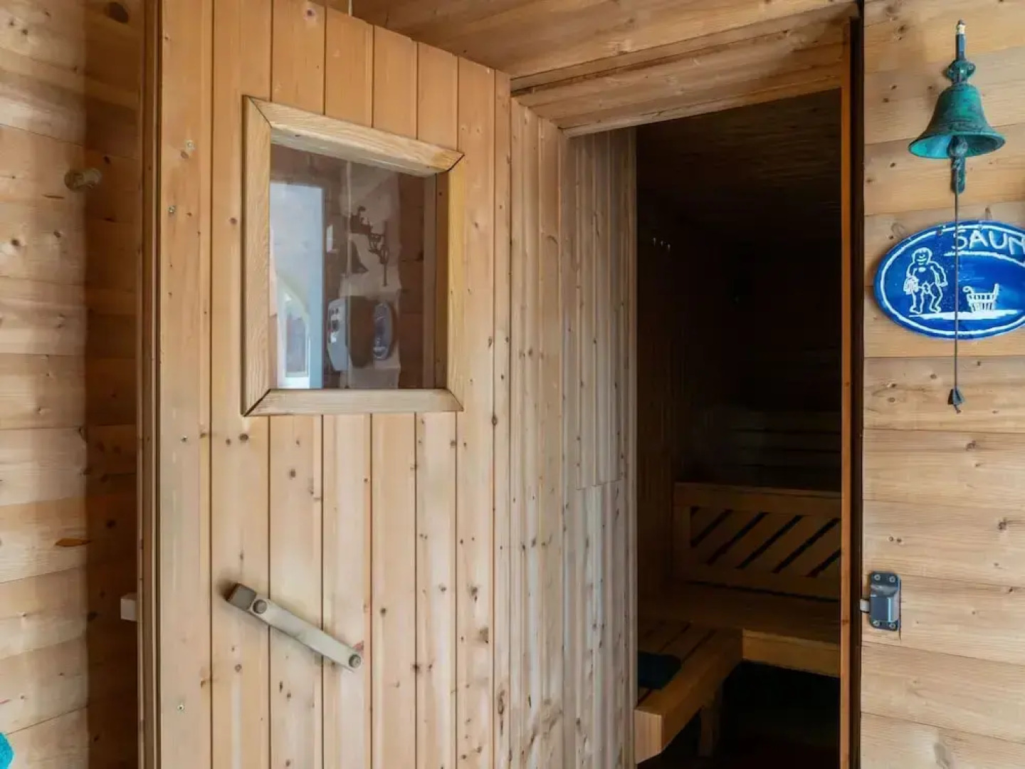 Riverside Apartment in Oed-ohling