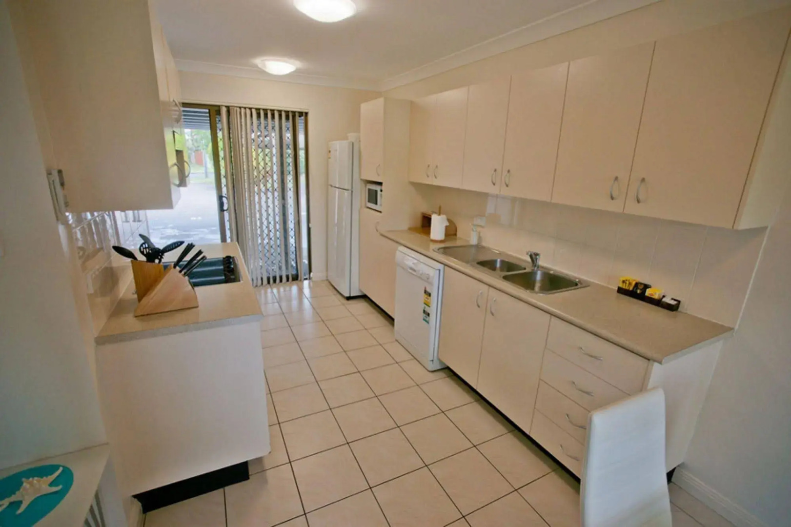 Smugglers on the Beach