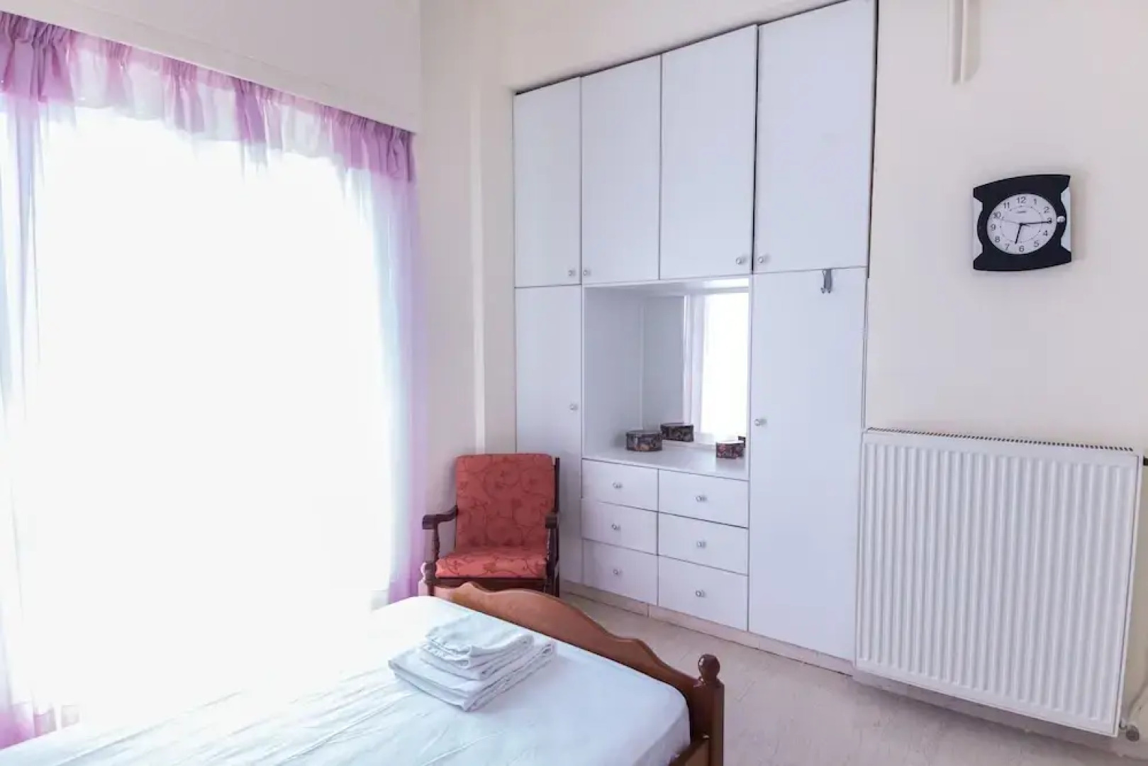 Spacious New apt w View in Agia Varvara