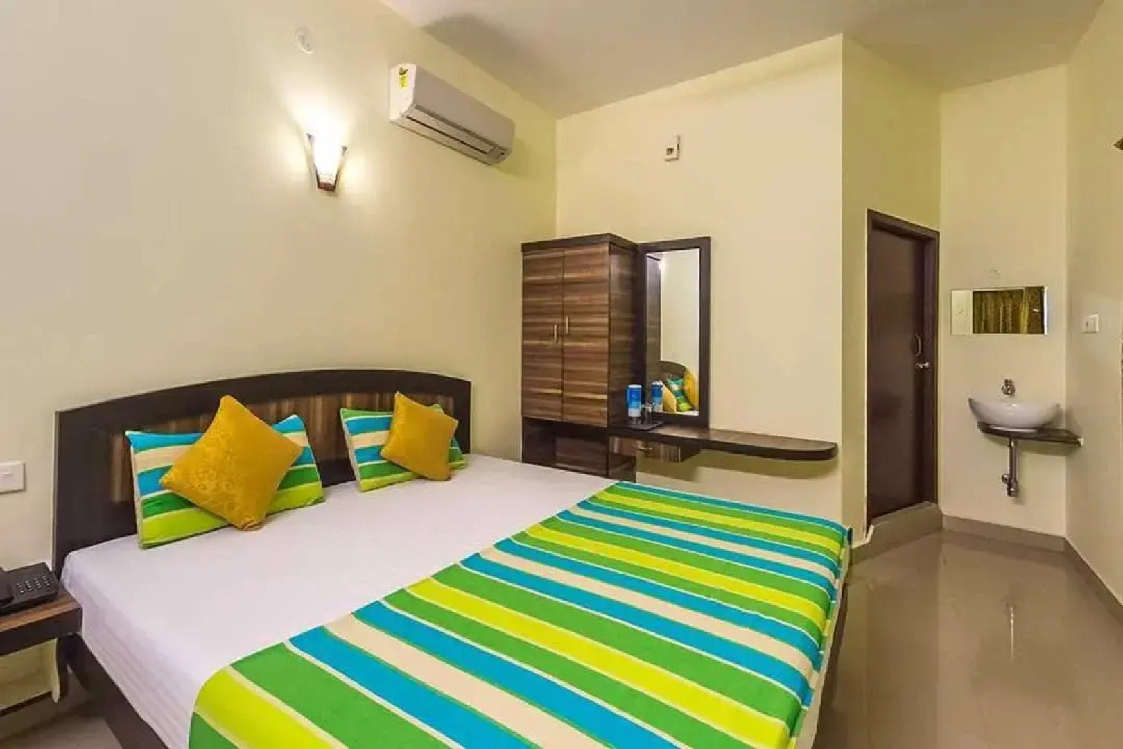 OYO 3471 Hotel Priso