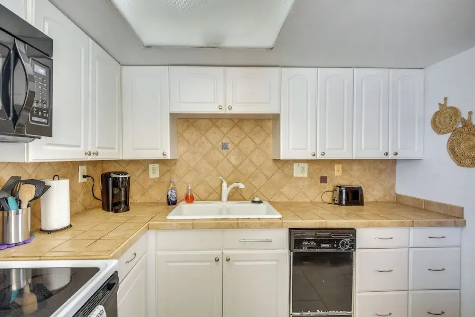 New Smyrna Beach Condo w/ Ocean-view Balcony!