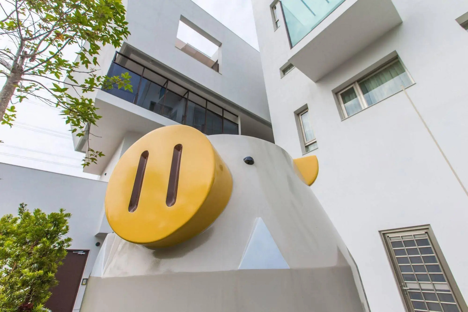 Sun Dialogue Hotel by Cosmos Creation