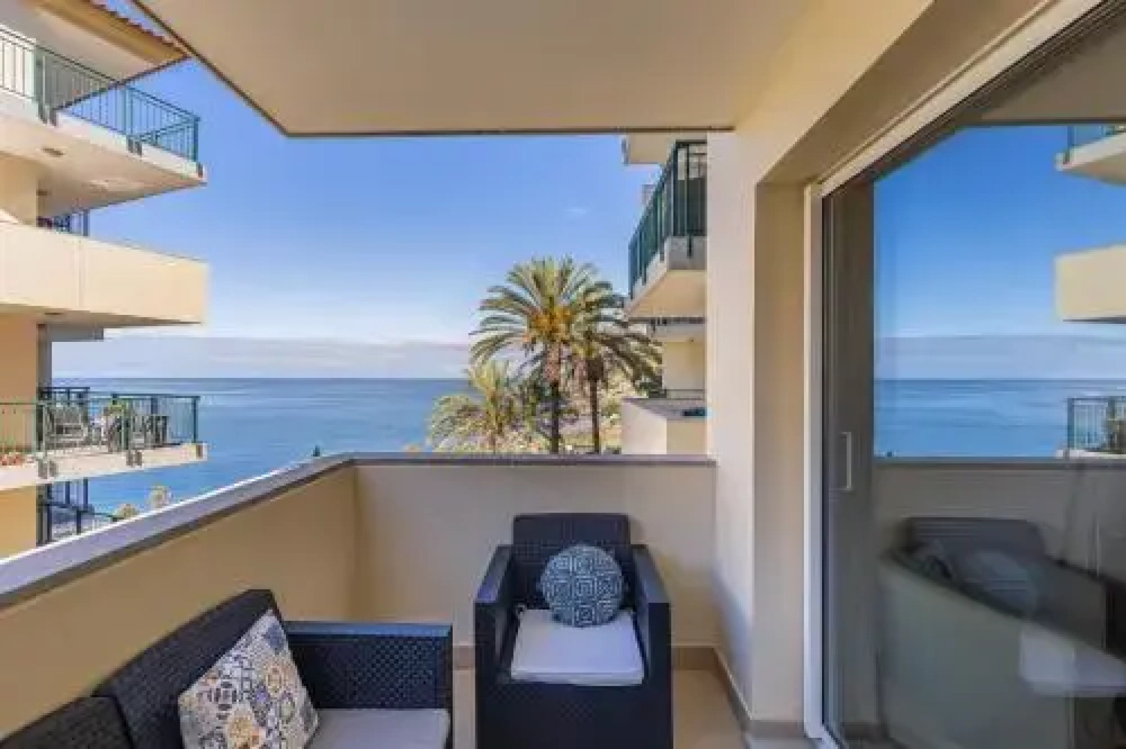 Atlantic Ocean View Apartment