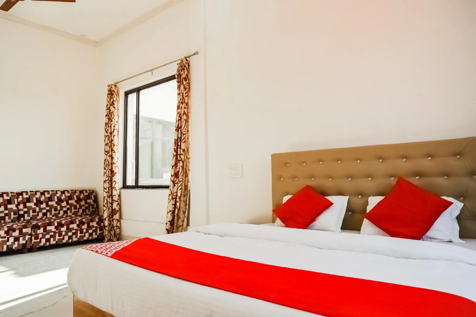 OYO 67599 Shree Govindam