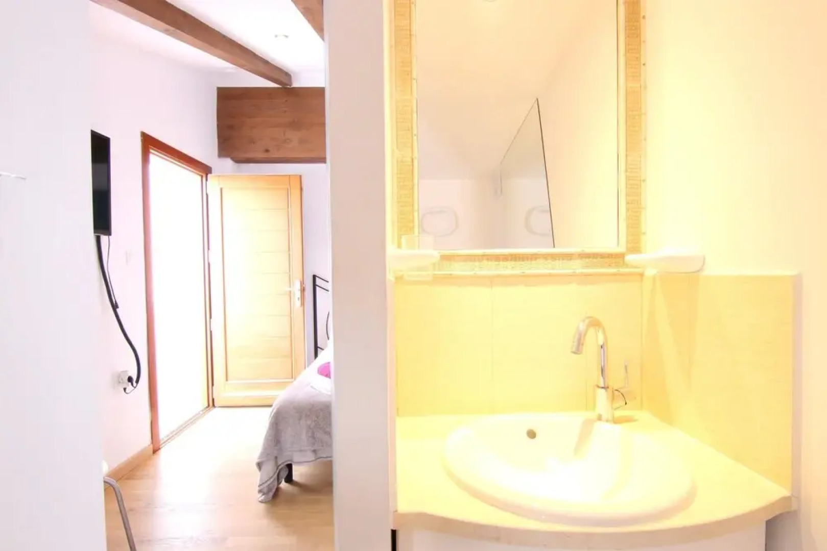 Villa With 5 Bedrooms in Baños y Mendigos, With Wonderful Mountain Vie