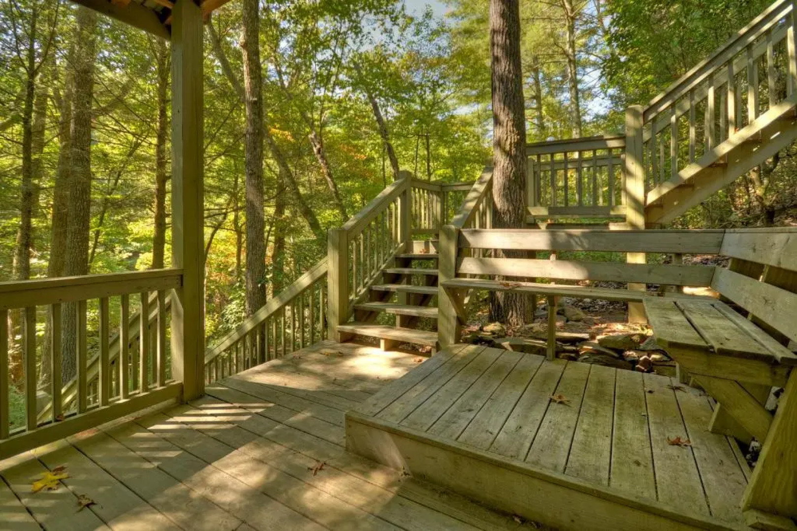 Thunder Falls- Cabin Perched Over 10ft Waterfalls!