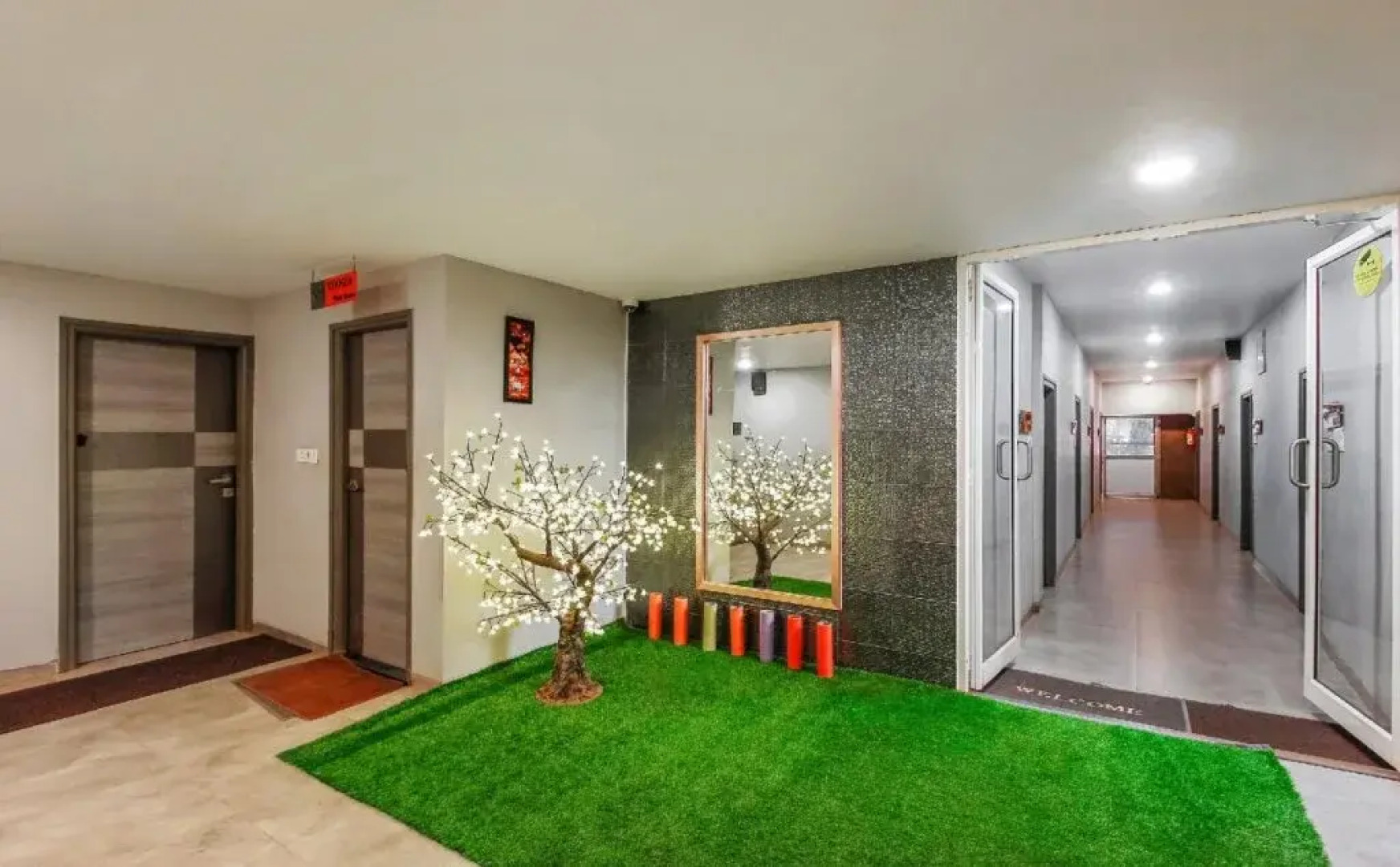 OYO 26991 Stanza Luxurios Stay