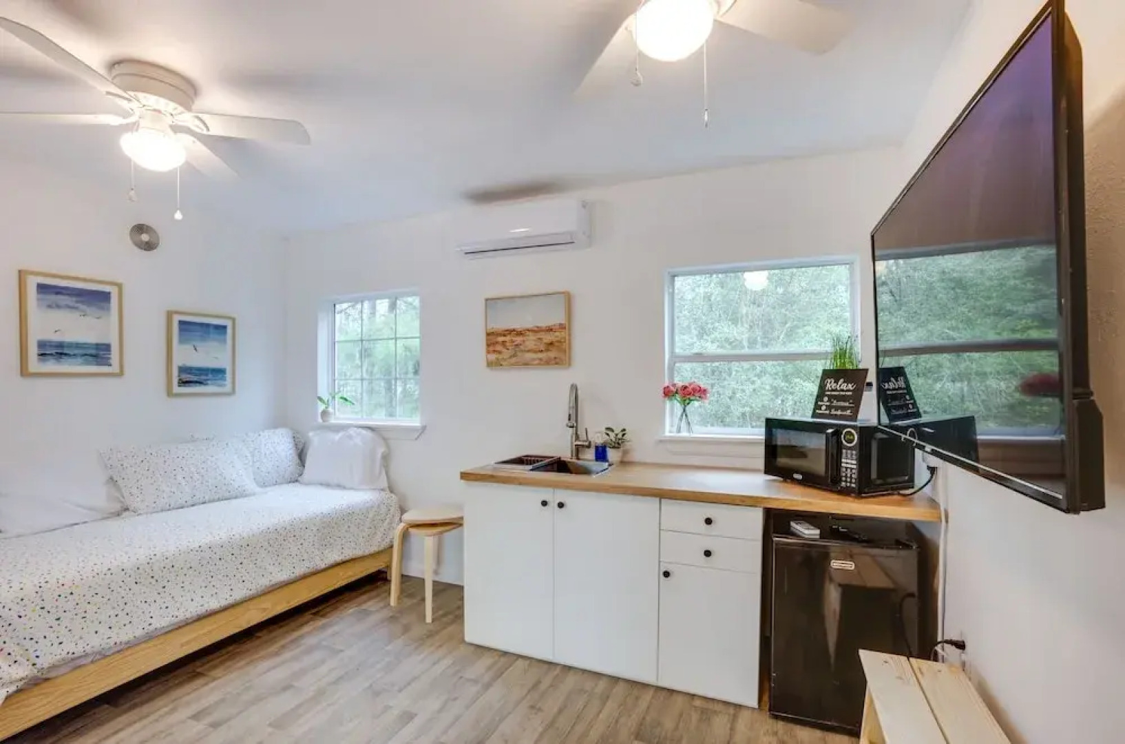 Willis Cabin on 6 Acres - Close to the Lake!