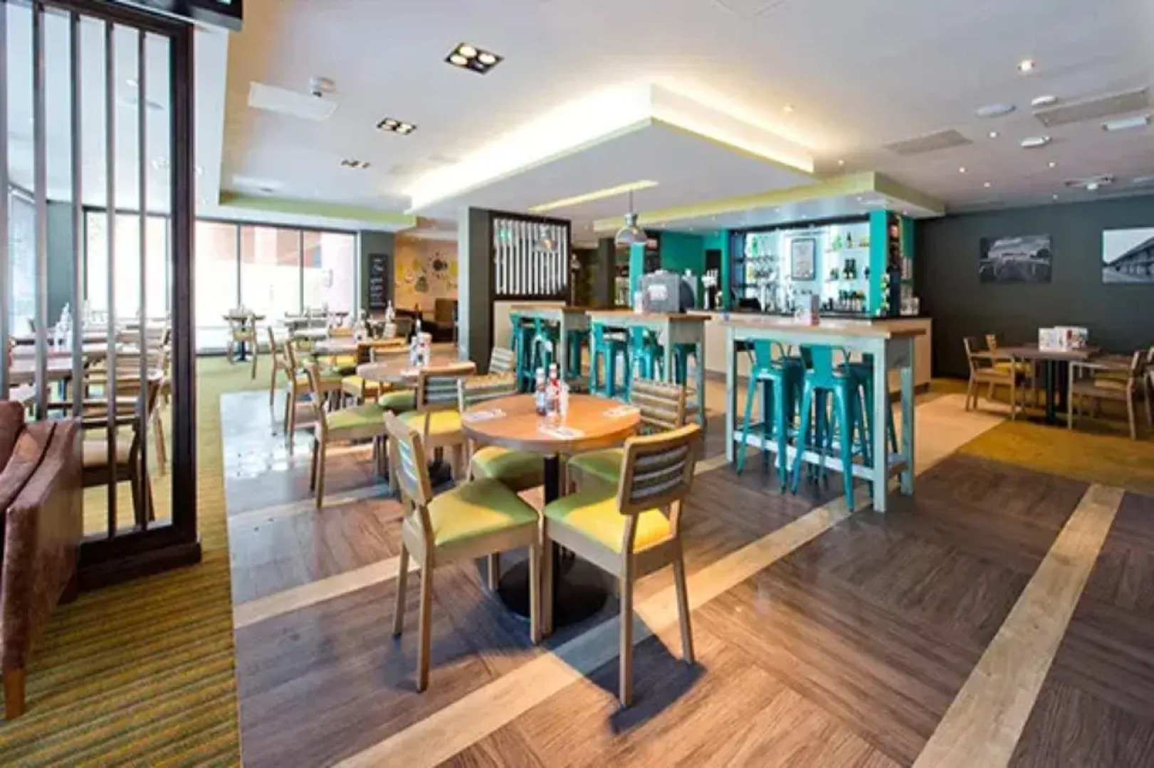 Premier Inn Newbury TC - London Road