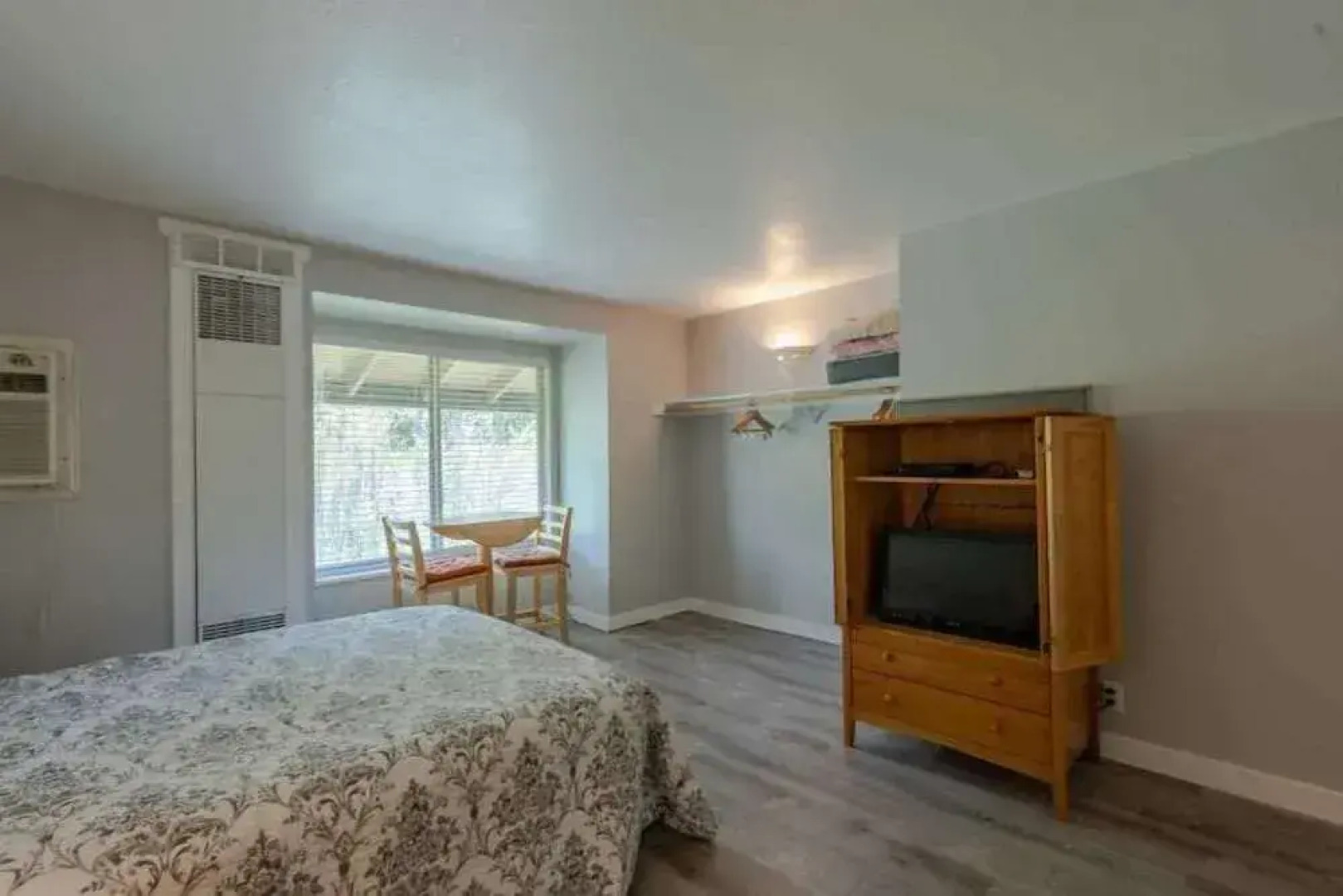 Prospector Lodge by Vacation Roost