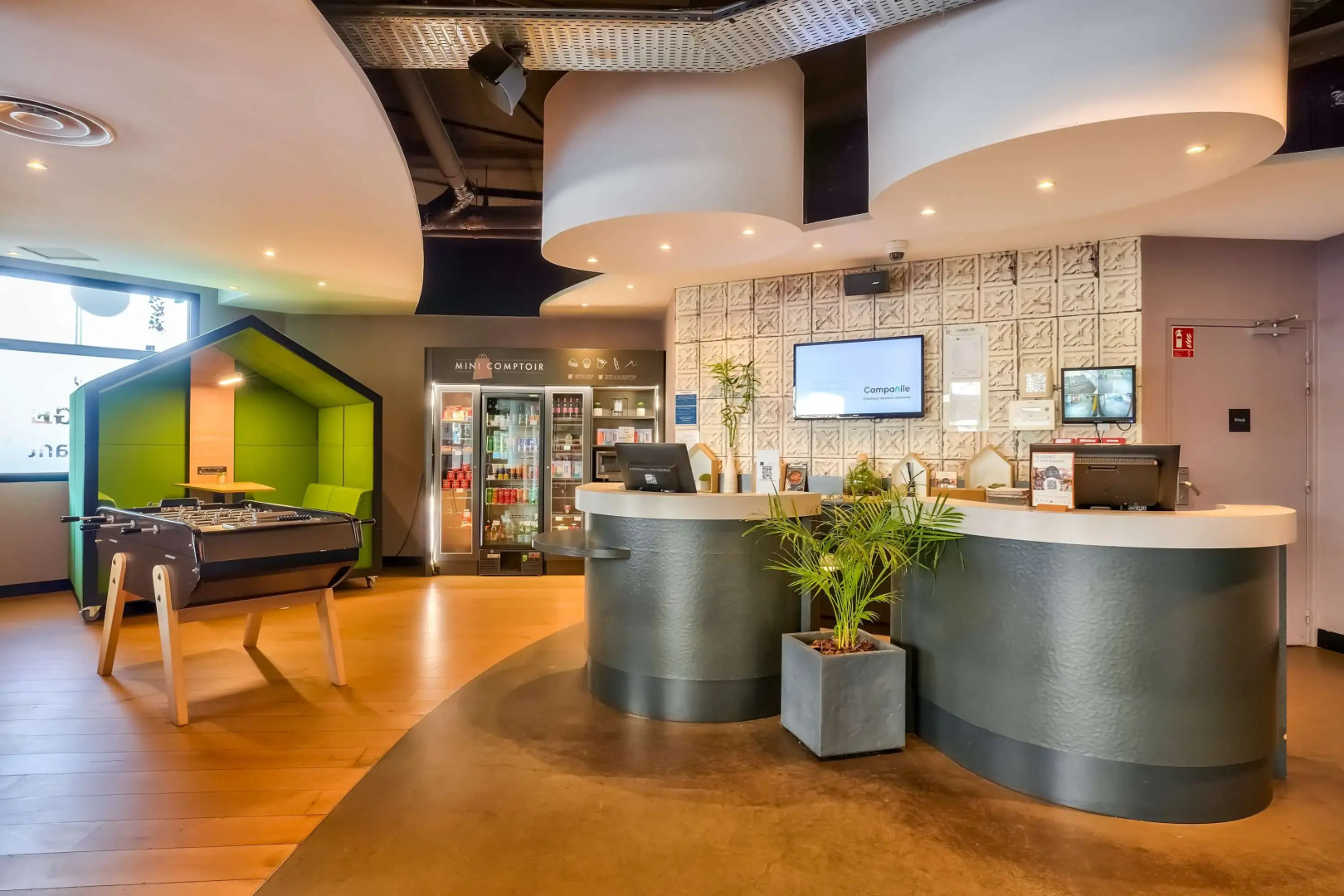 Campanile Paris Ouest - Pont de Suresnes