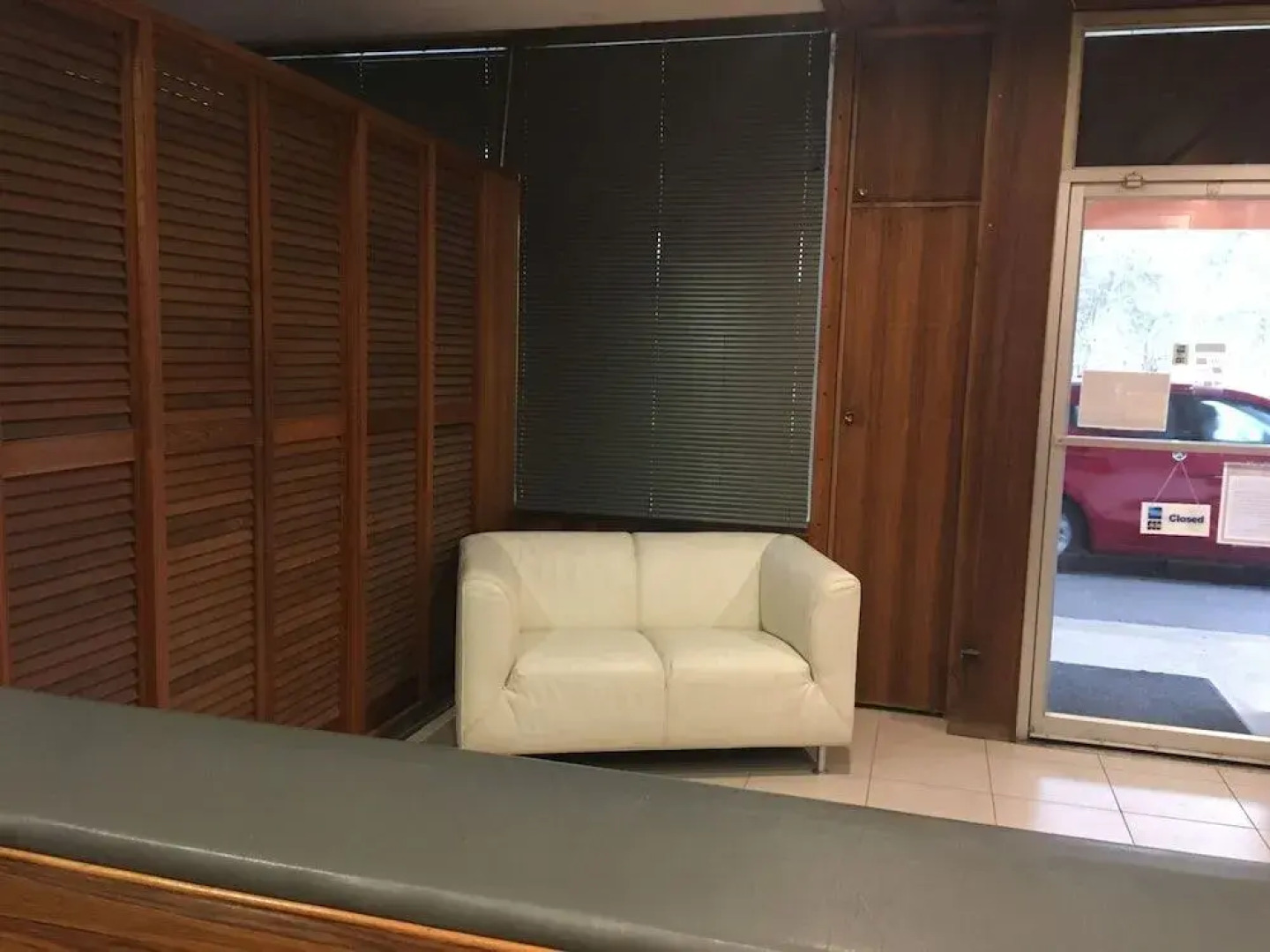 Byer Fountain Motor Inn, Holbrook