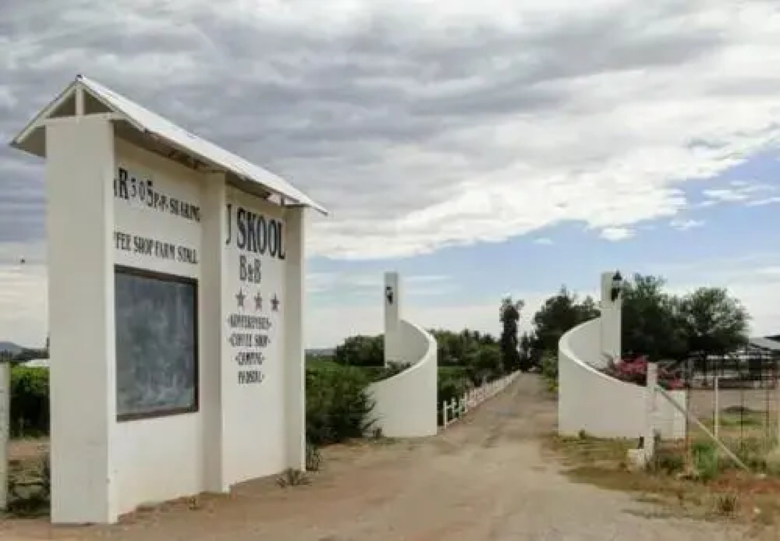 Ou Skool Guest House