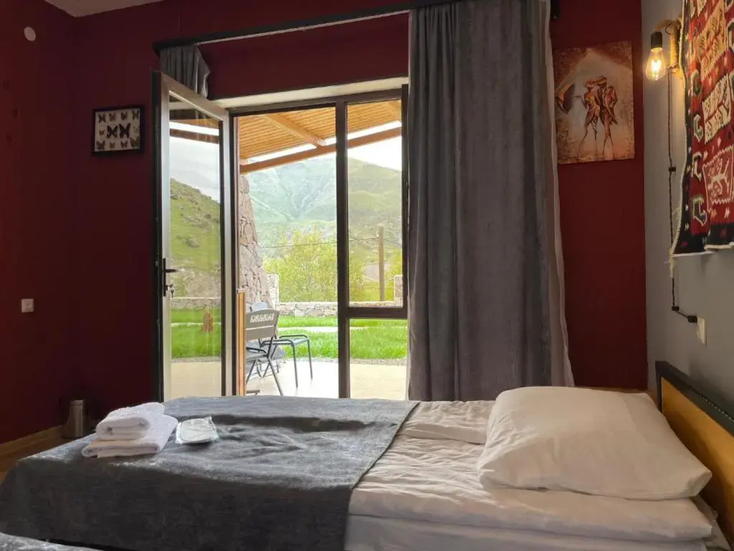 Hotel Hobbiton Near Vardzia Caves