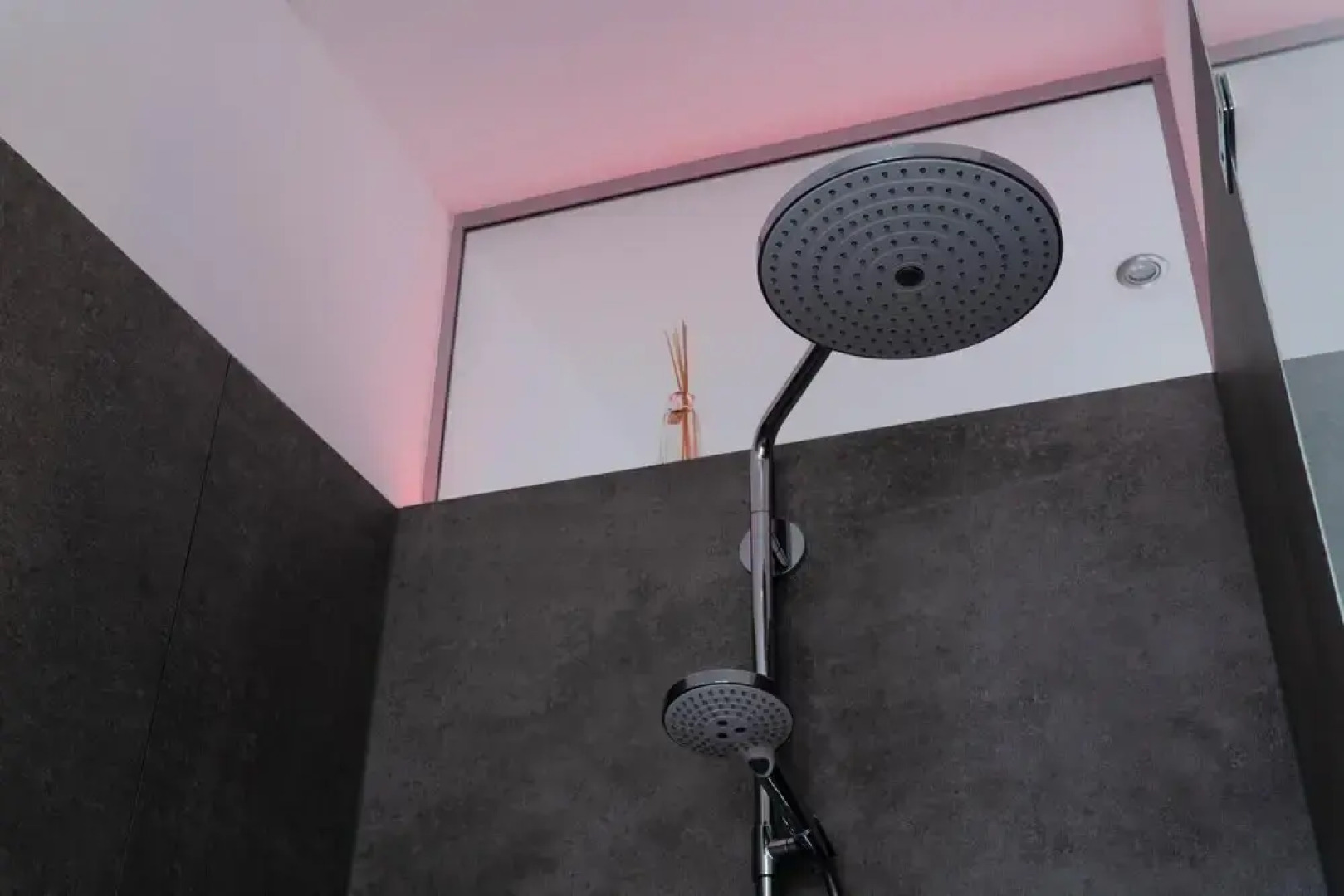 Deluxe Apartment in the Historic Centre With Private Parking