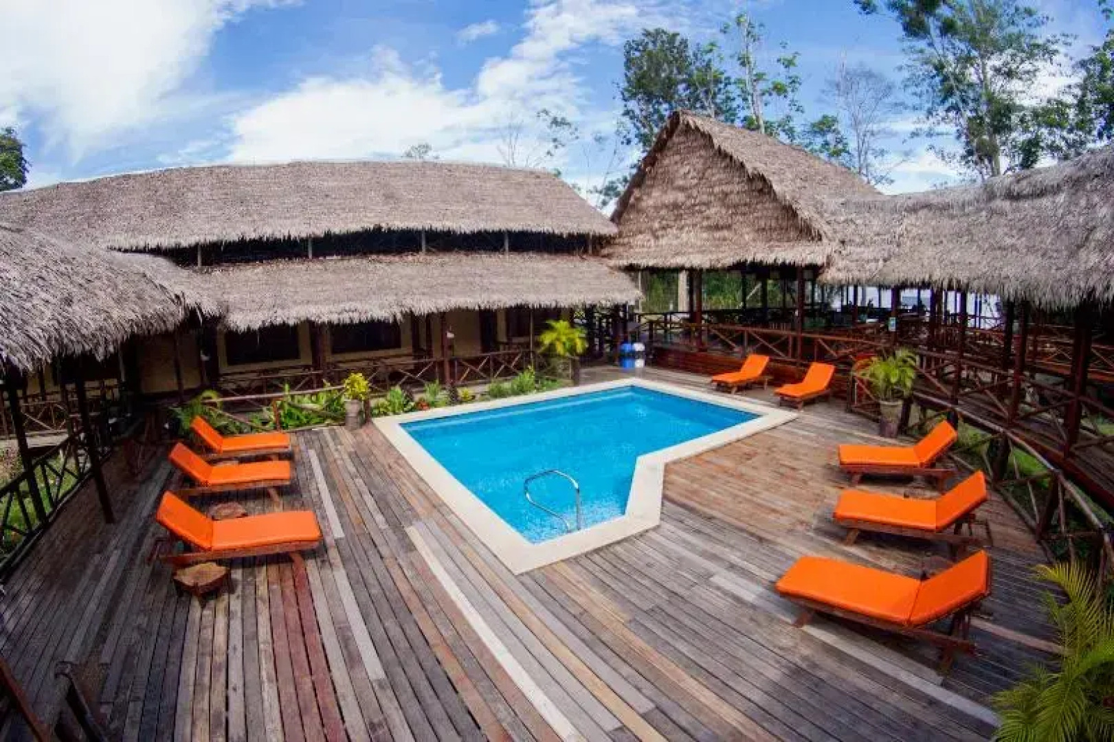 Heliconia Amazon River Lodge