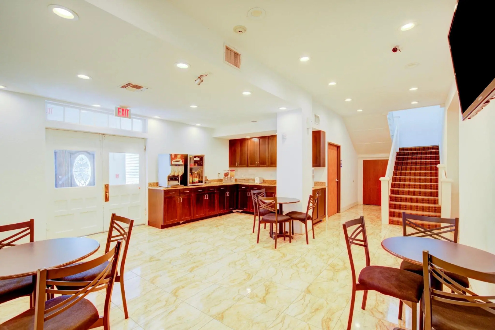 Whitehouse Inn Dilley