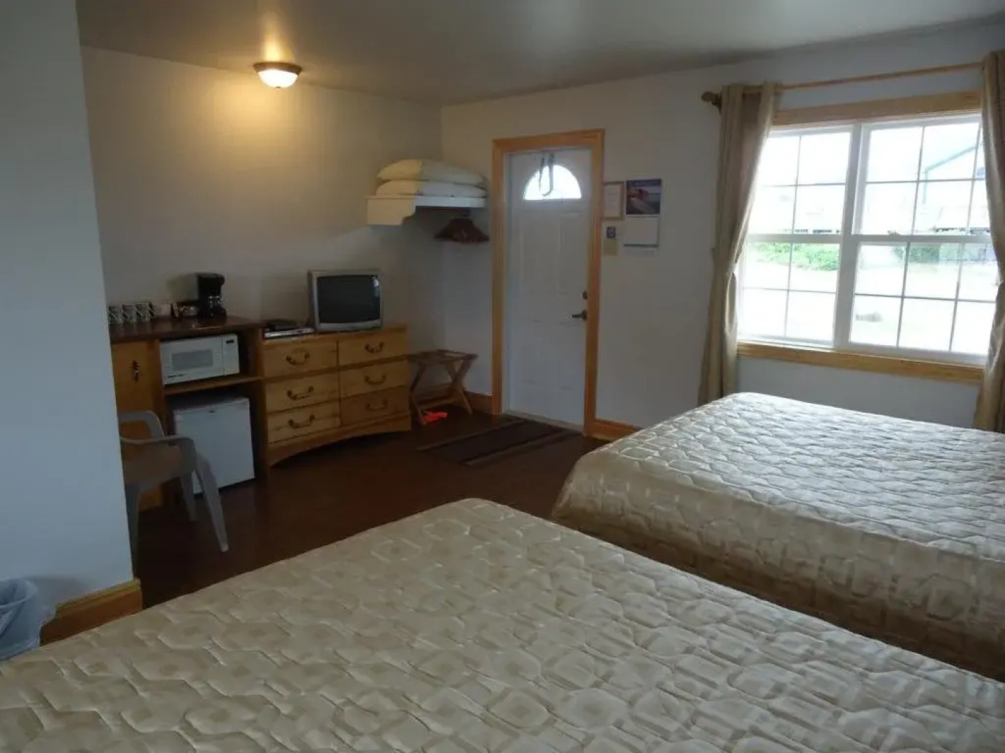 Ocean View Motel and Chalets