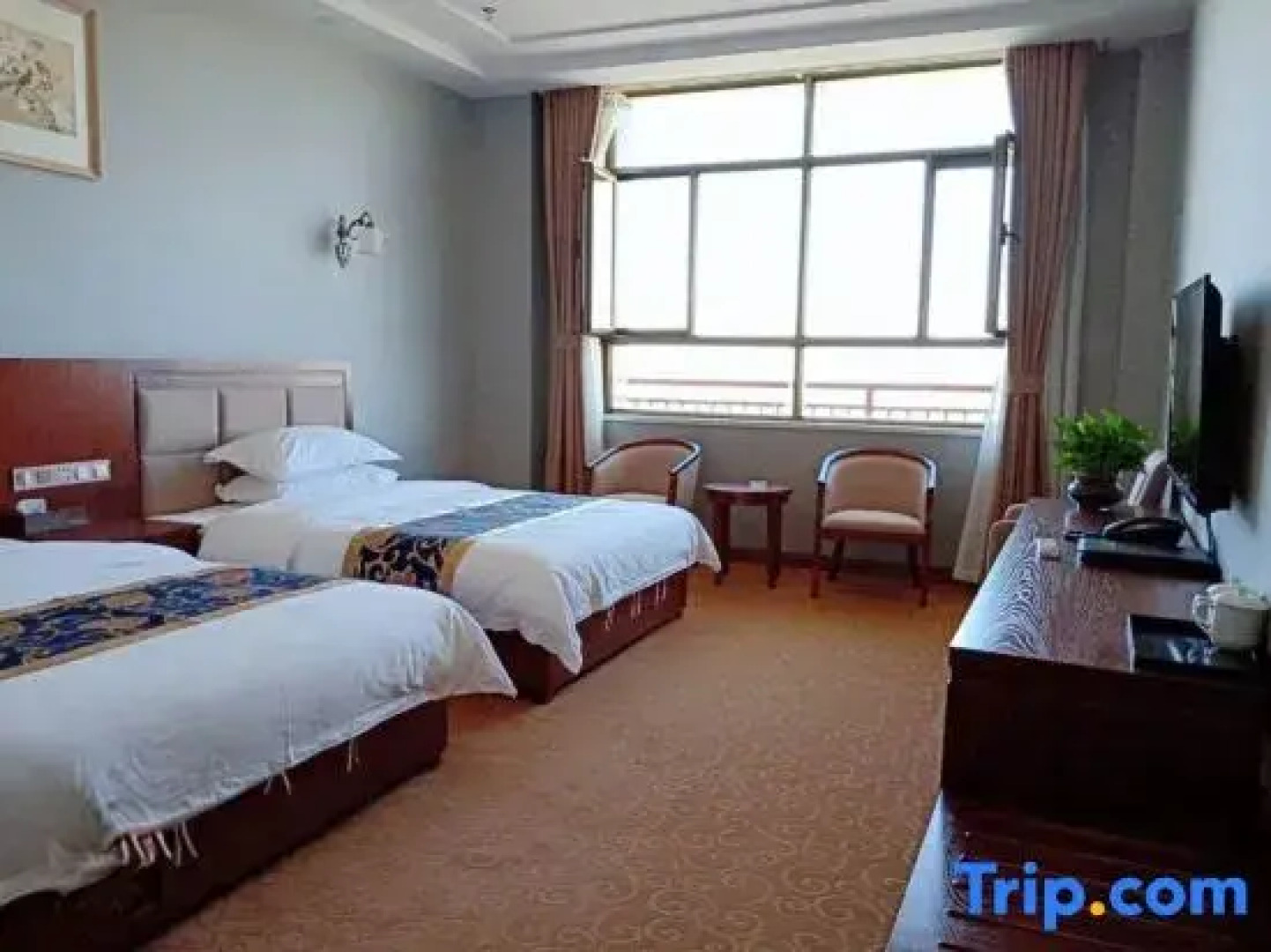 Ruo Rongbo Mei Hotel