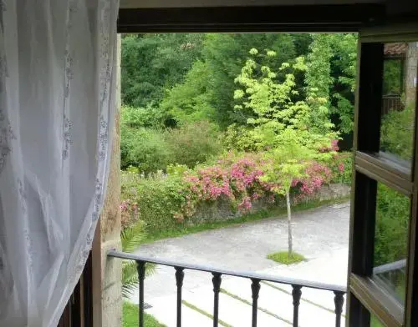 Casona de San Pantaleón de Aras