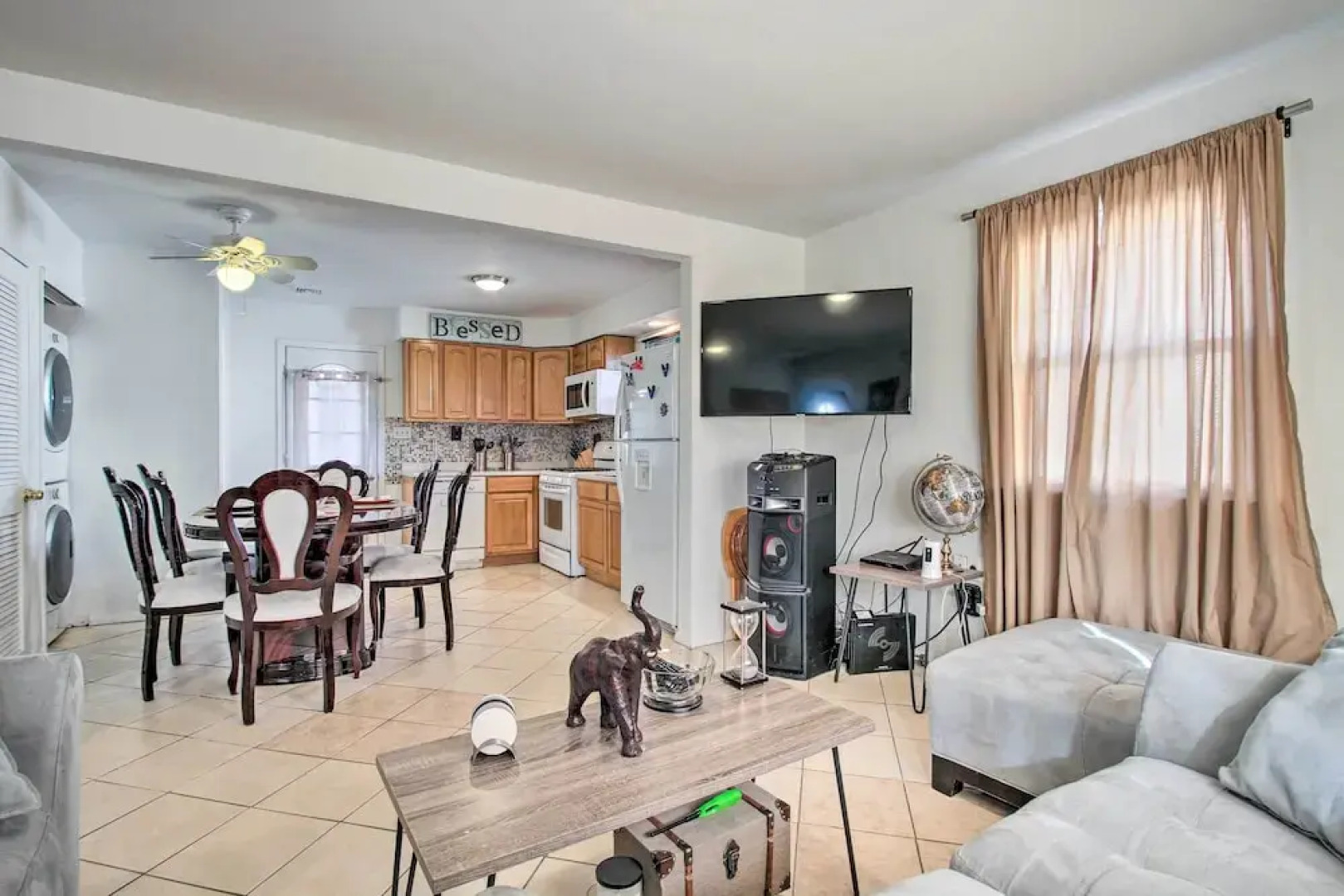 House w/ Pellet Smoker & Grill, 1 Mi to Lake!