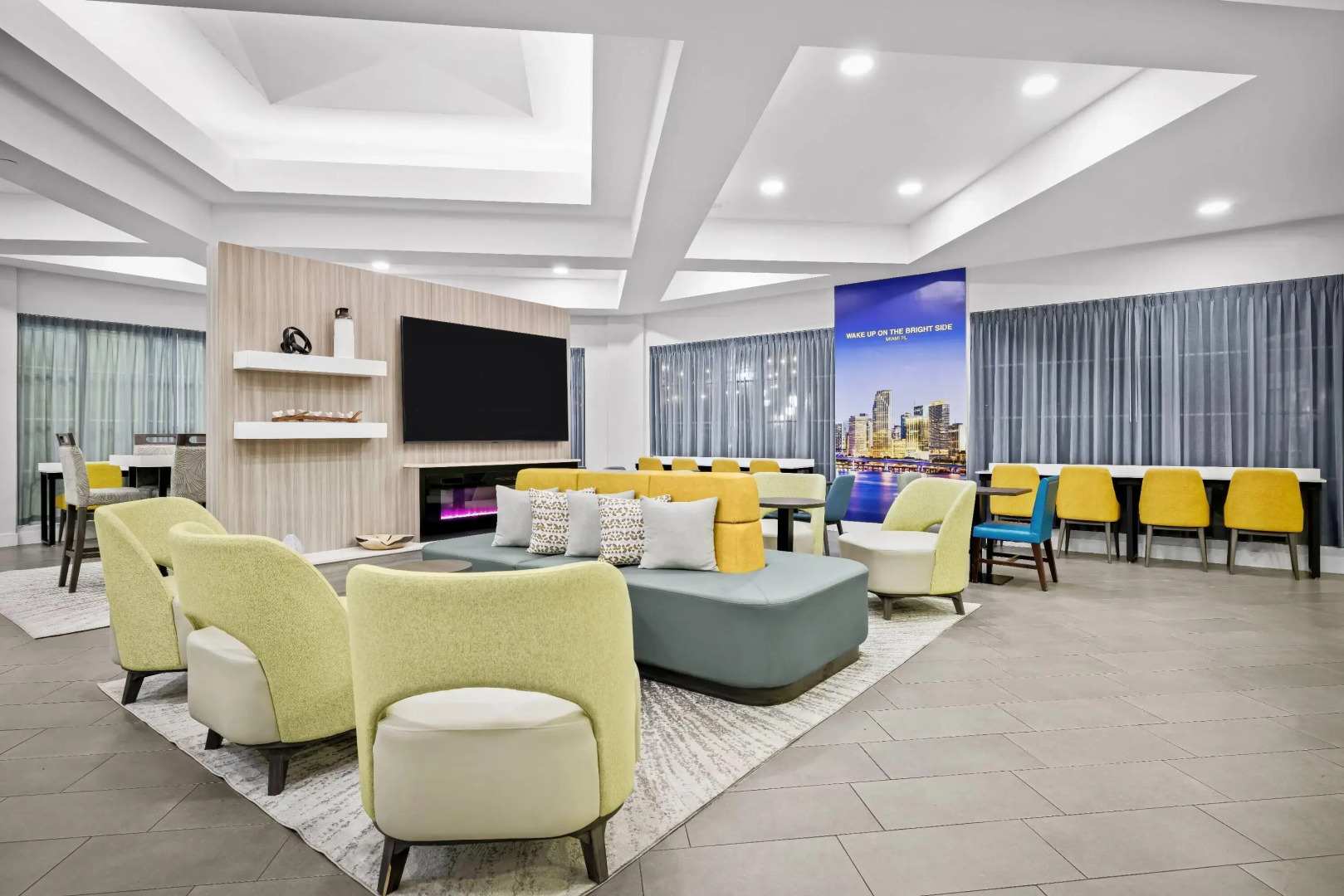 La Quinta Inn & Suites by Wyndham Miami Airport West