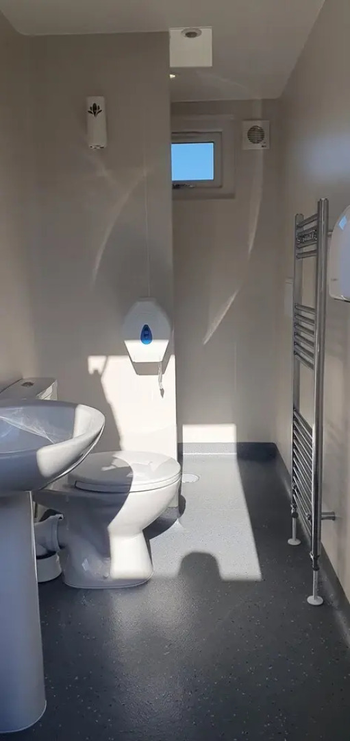 Campsite - The Ring Pub Glamping Pods