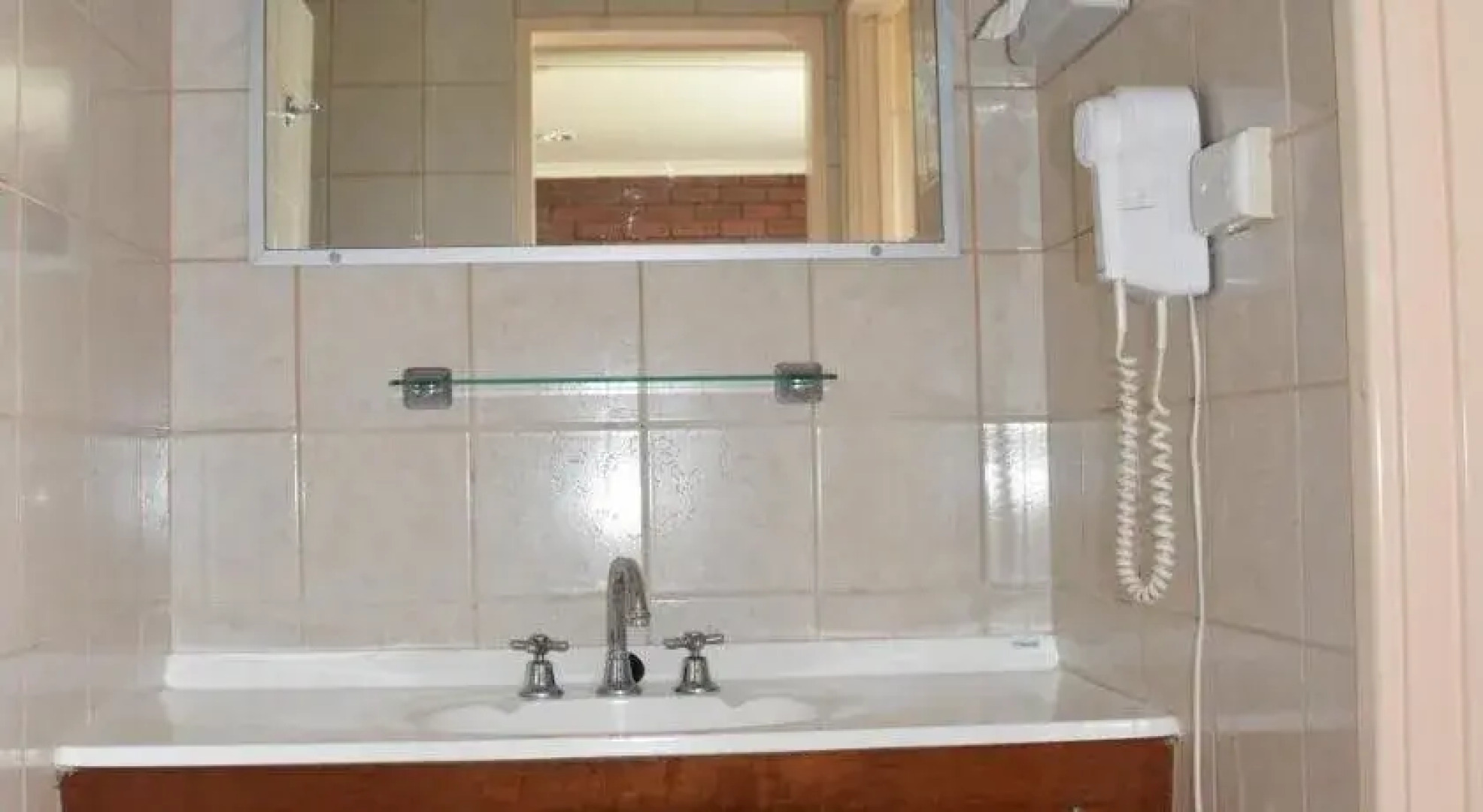 Valley Views Motel & Chalets