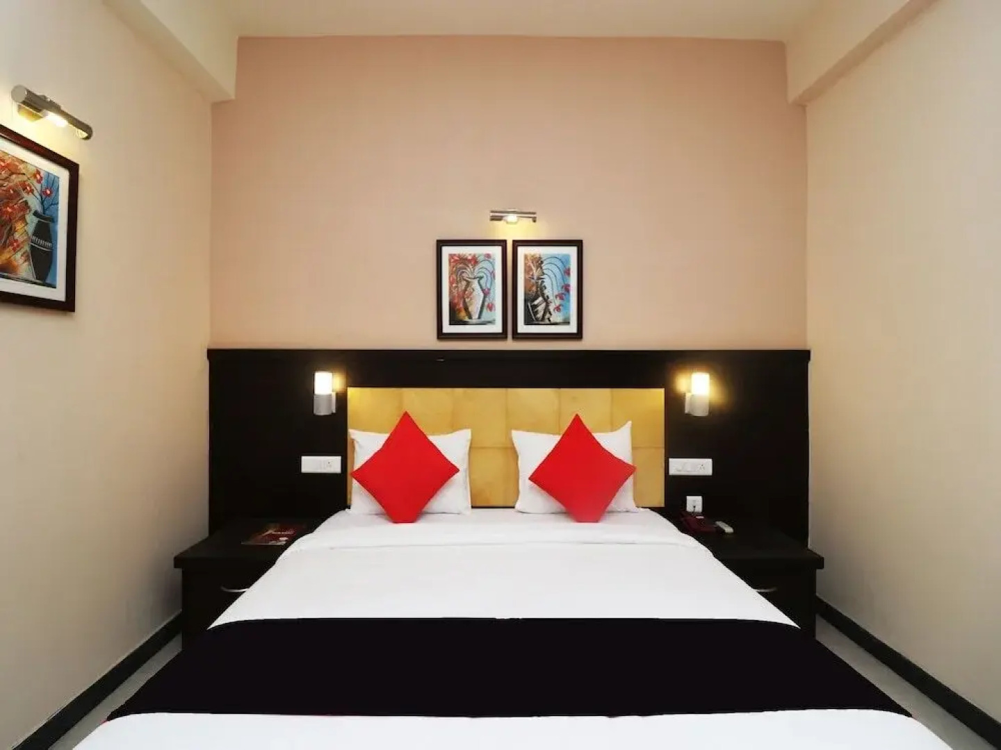 Hotel Mirabel by OYO Rooms