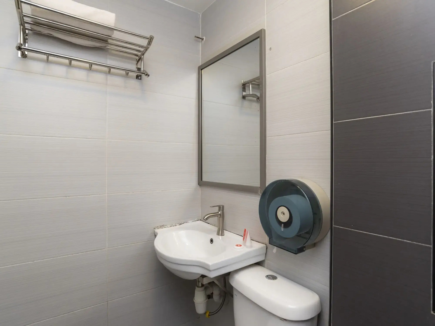 OYO 89355 Big Big Hotel