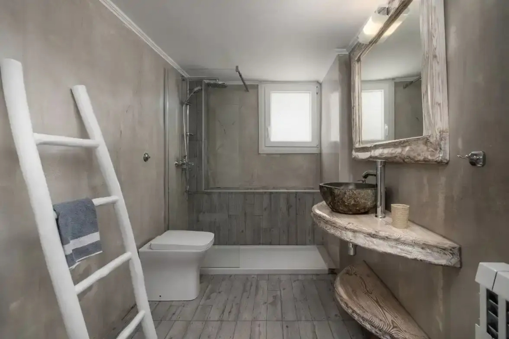 Soto’s Comfort House