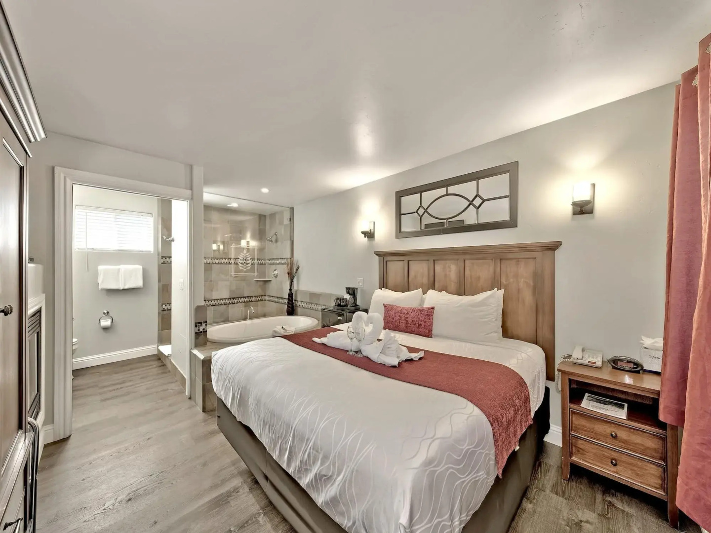 Secrets Inn Lake Tahoe