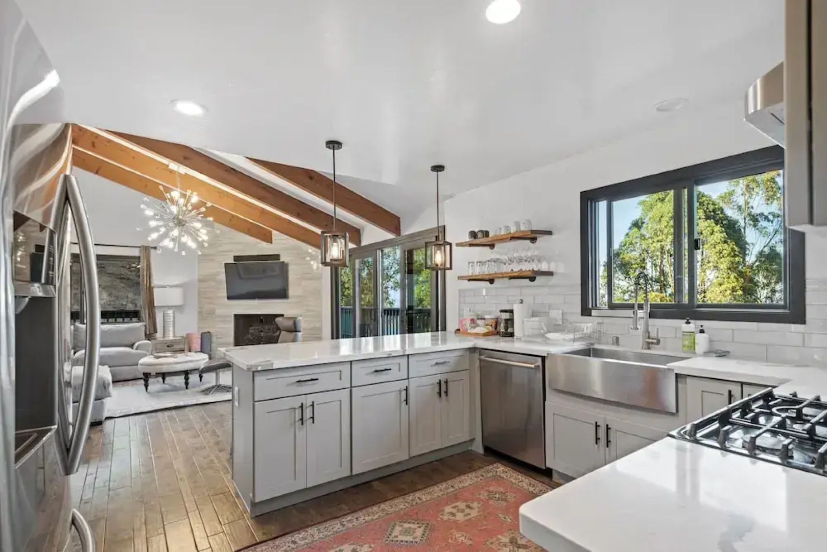 Marbella Lane 3BR Penthouse Executive Suite SFO