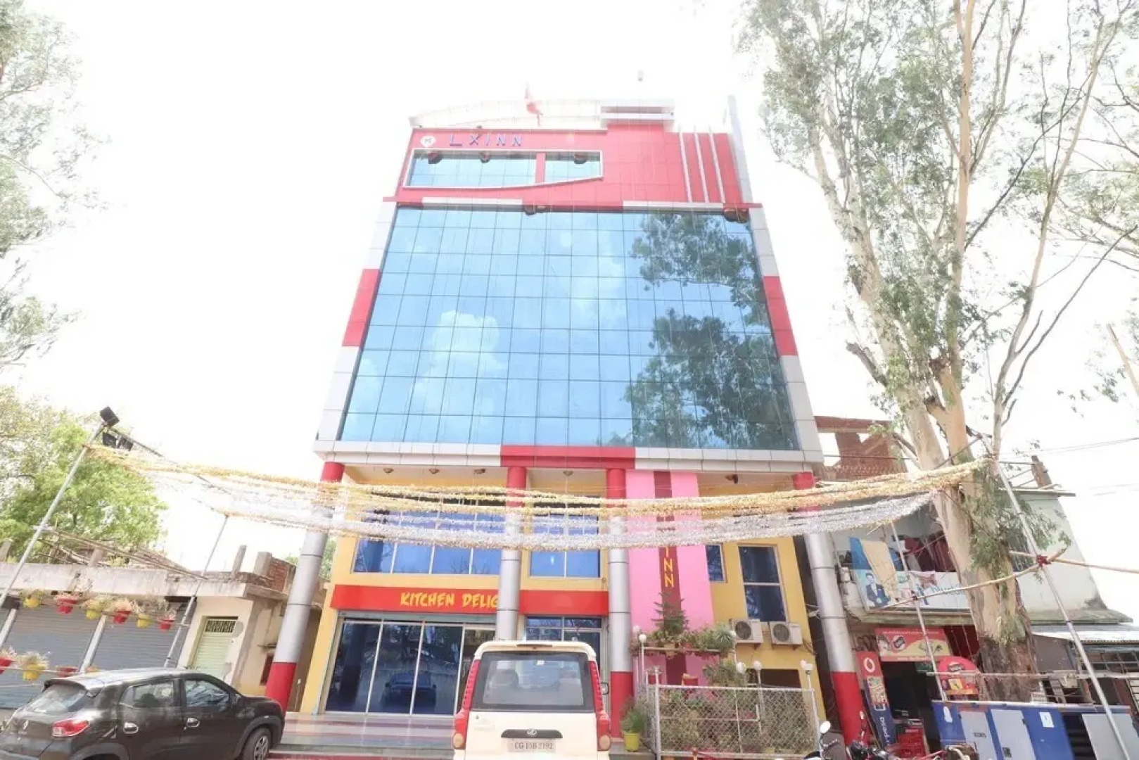 L X Inn by OYO Rooms