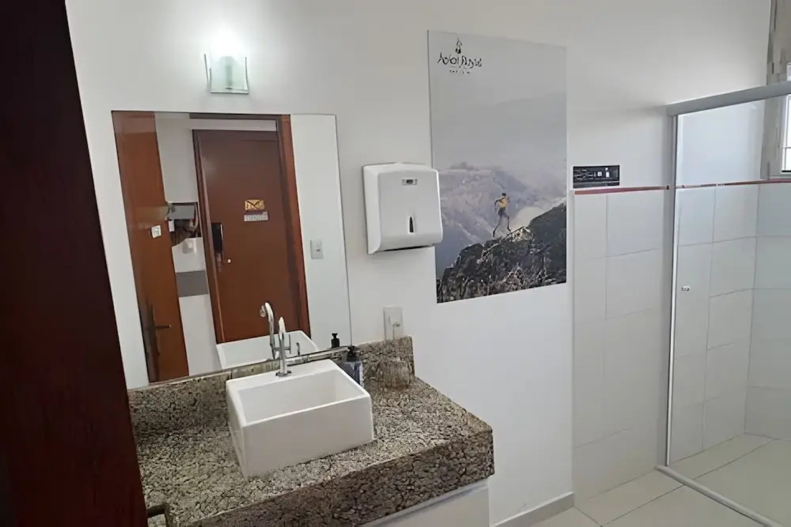 NetworkInn Hostel Business & Academico2