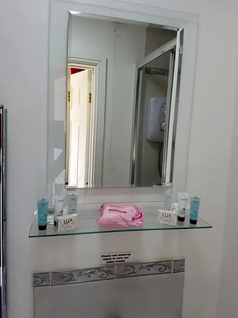 Riverside Guest House