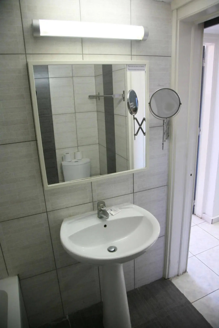 The Palms Hotel Apartments