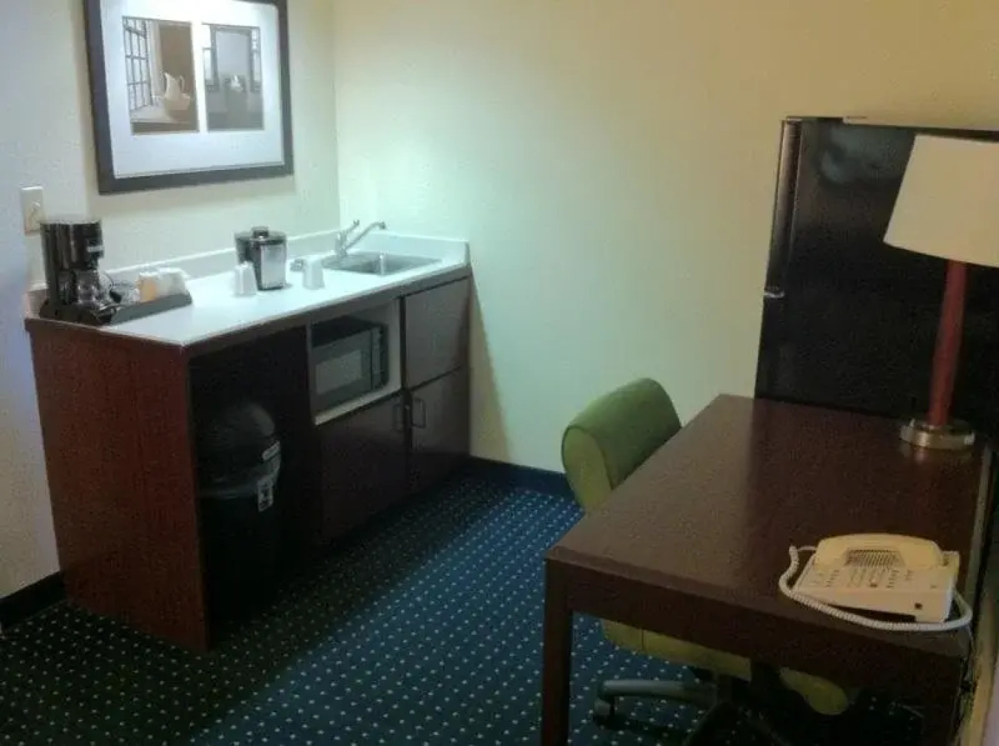 Studios & Suites 4 Less Gum Road