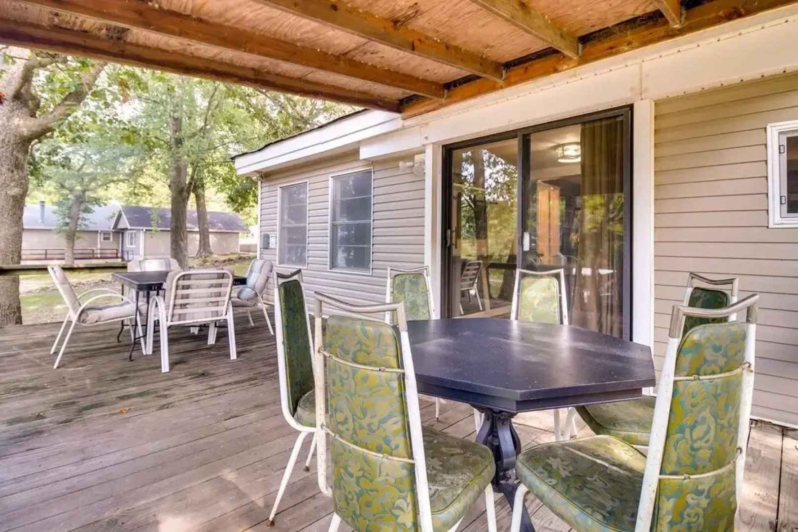 Deck + Dock Access: Lakefront Grove Cabin!