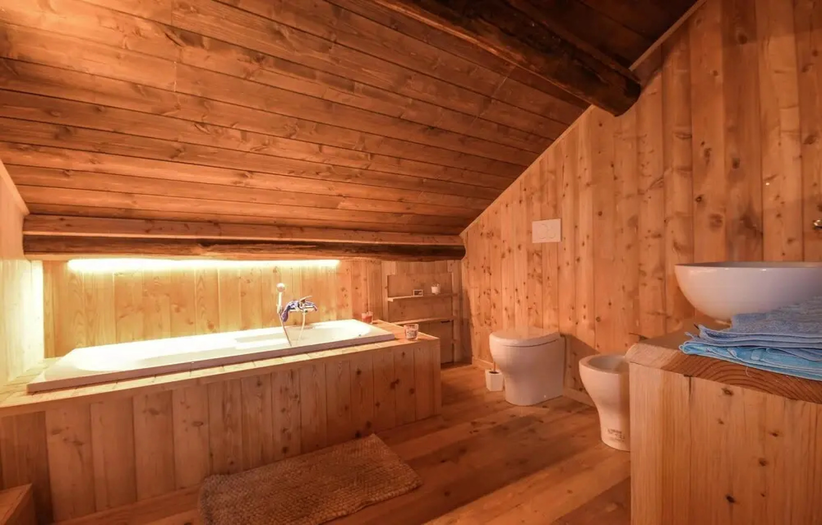 Amazing Home in Tiglieto With 4 Bedrooms