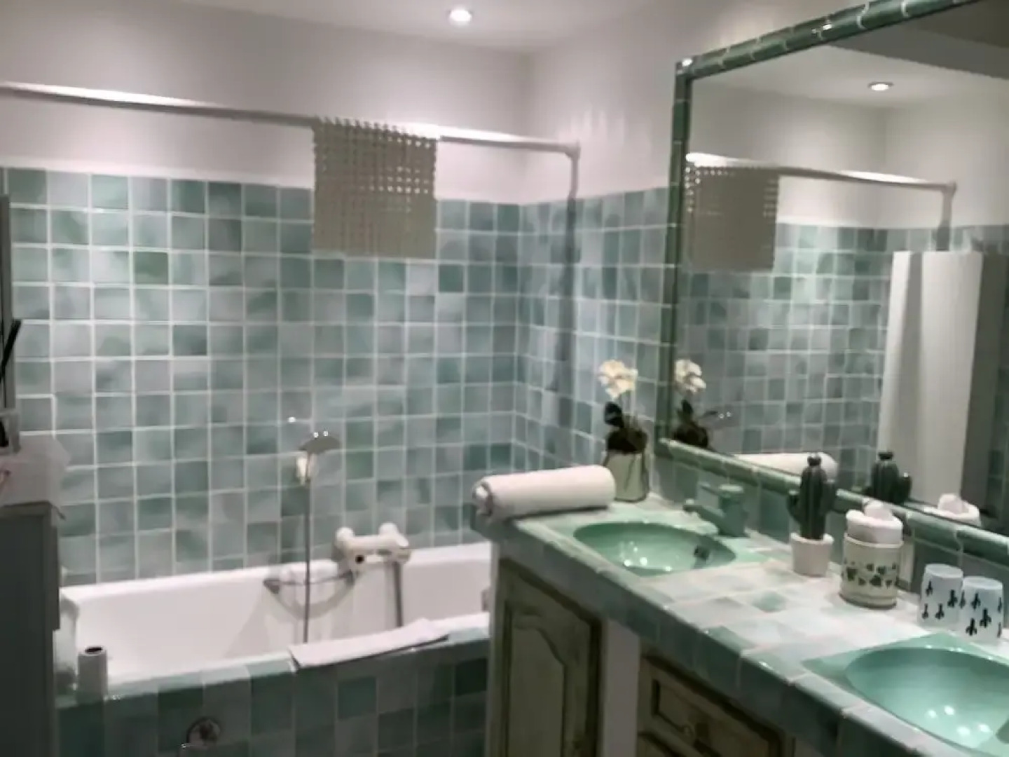 Les Grimaldines - Maison d'Hotes C 2 Bis