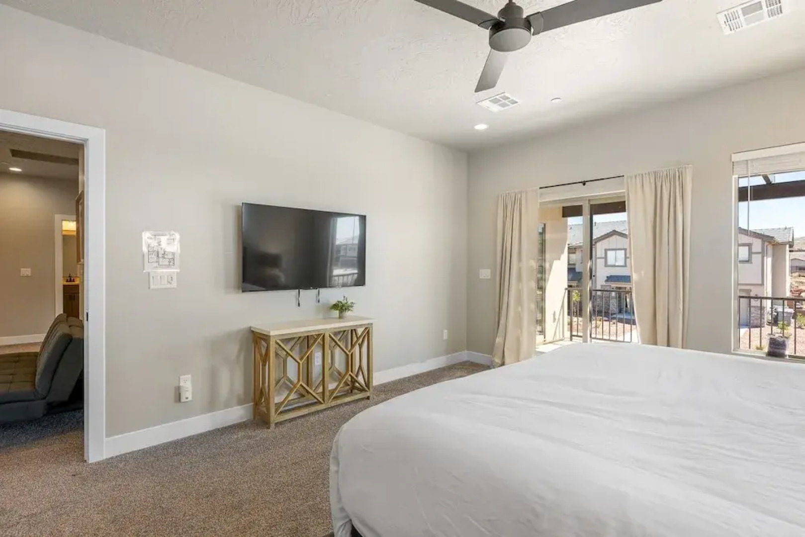 Zion's Paradise 6 Bedroom Townhouse