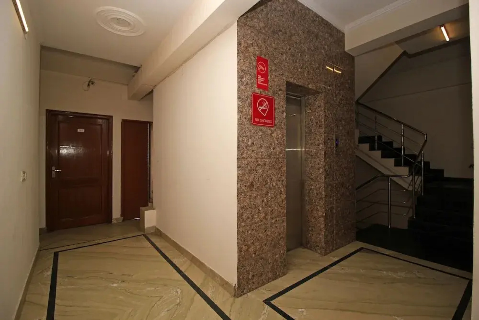 Cosy Tree Rooms by OYO Rooms